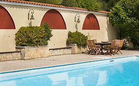 Irena Studios & Apartments